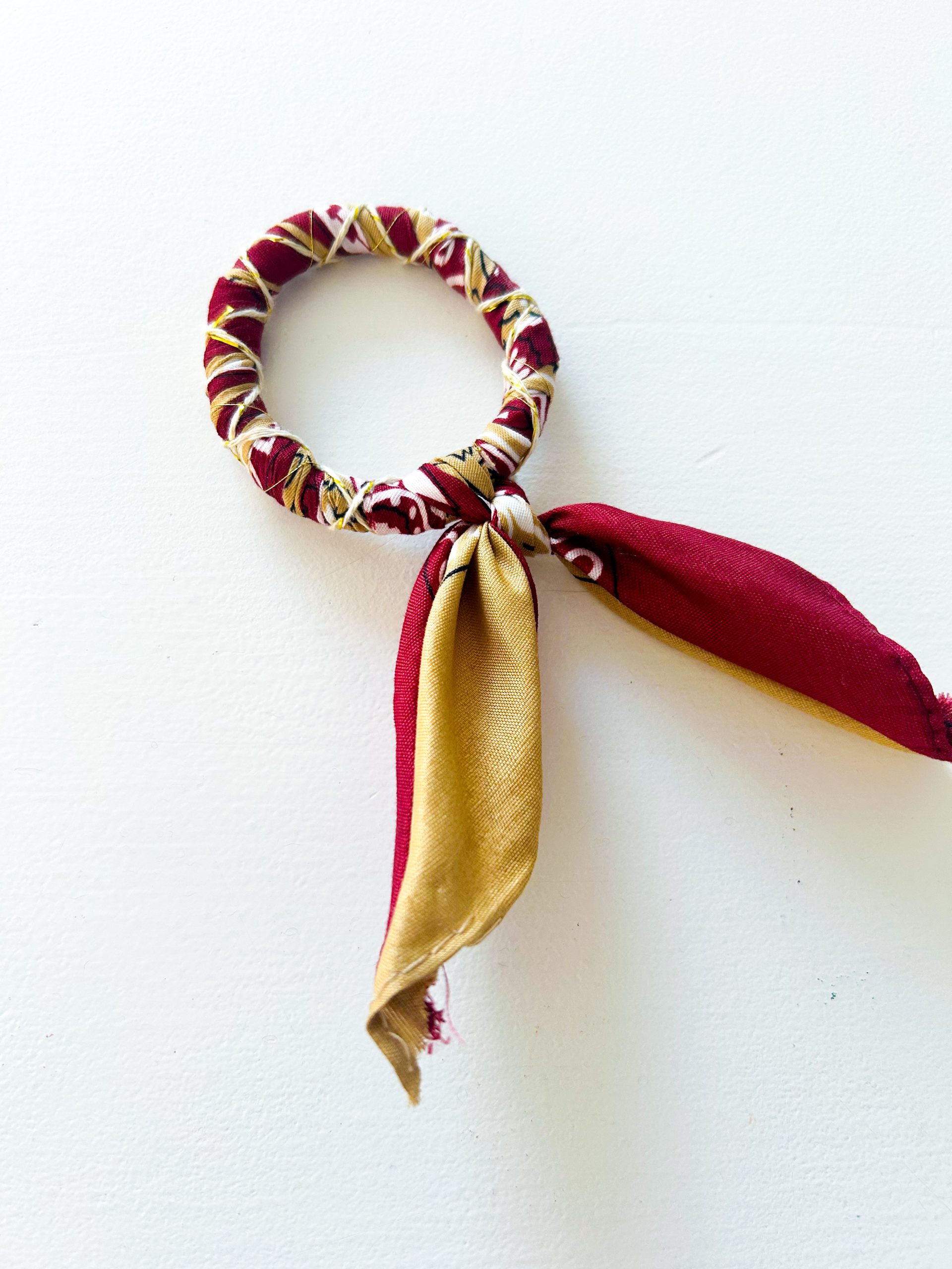 Bandana armband bordeaux-zand