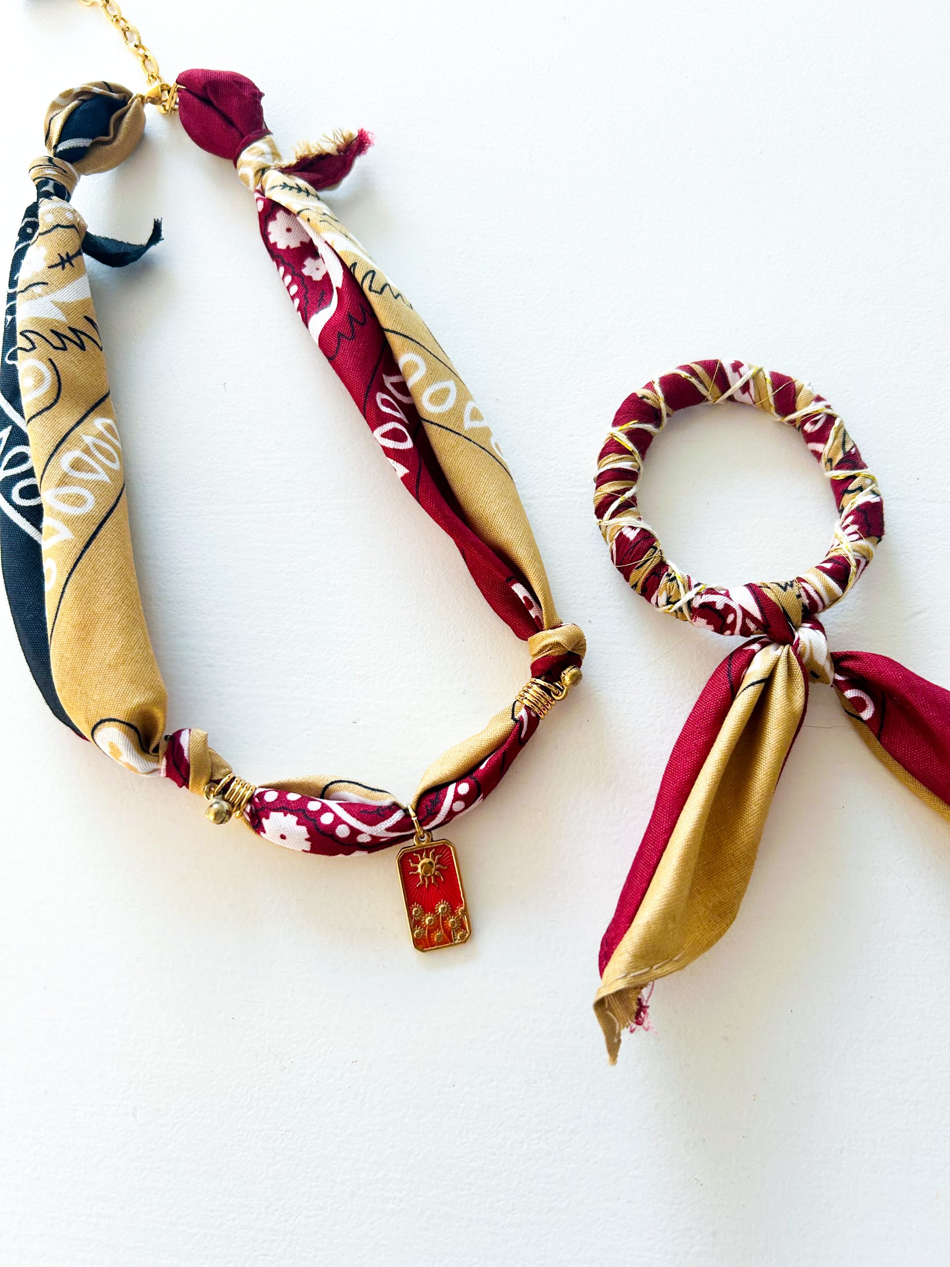 Bandana armband bordeaux-zand - Image 3