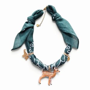 Bandana ketting met hertje | Donkergroen