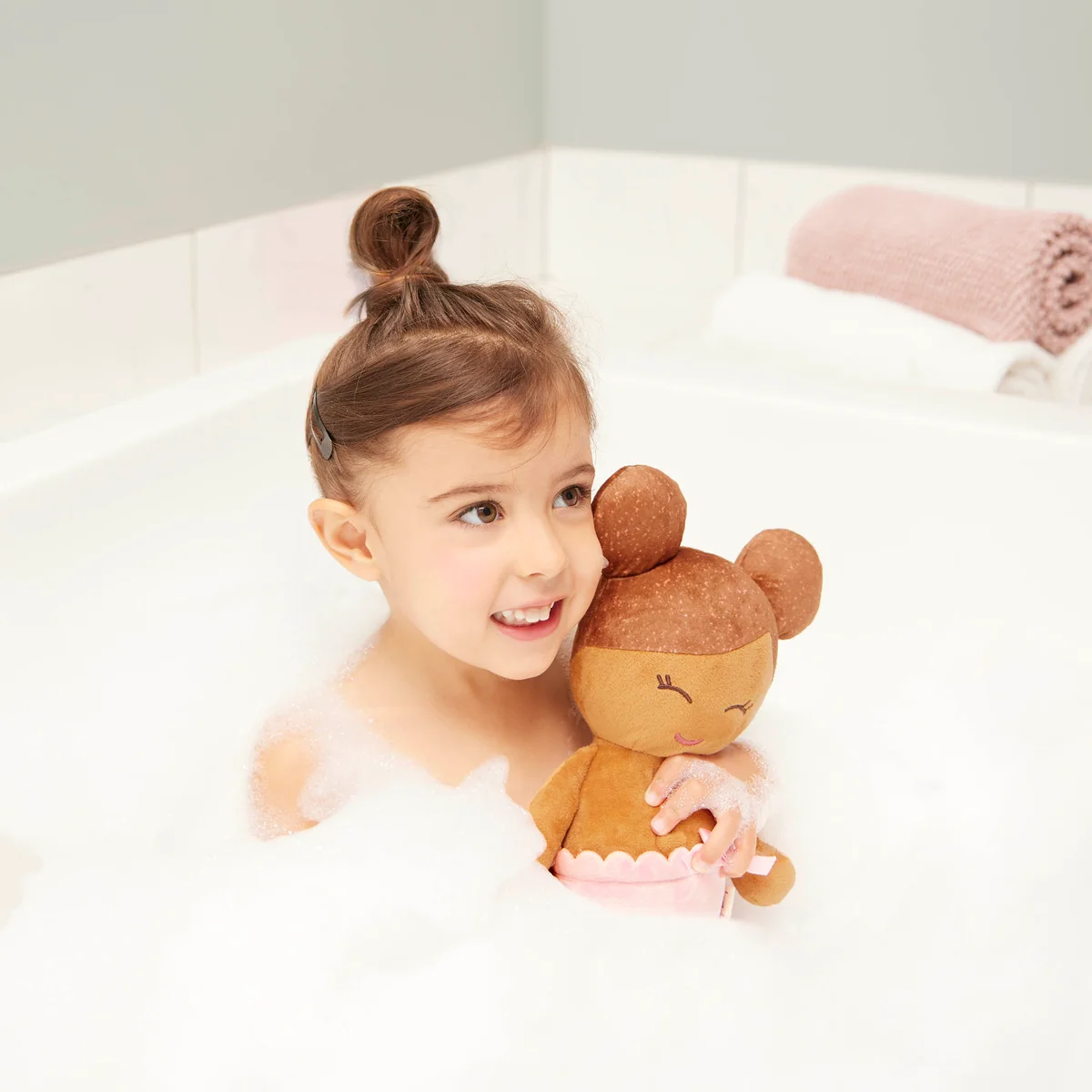 Plush Girl Bath Doll & Accessory Brown hair | Pre-order - verzending november 2026 - Image 2